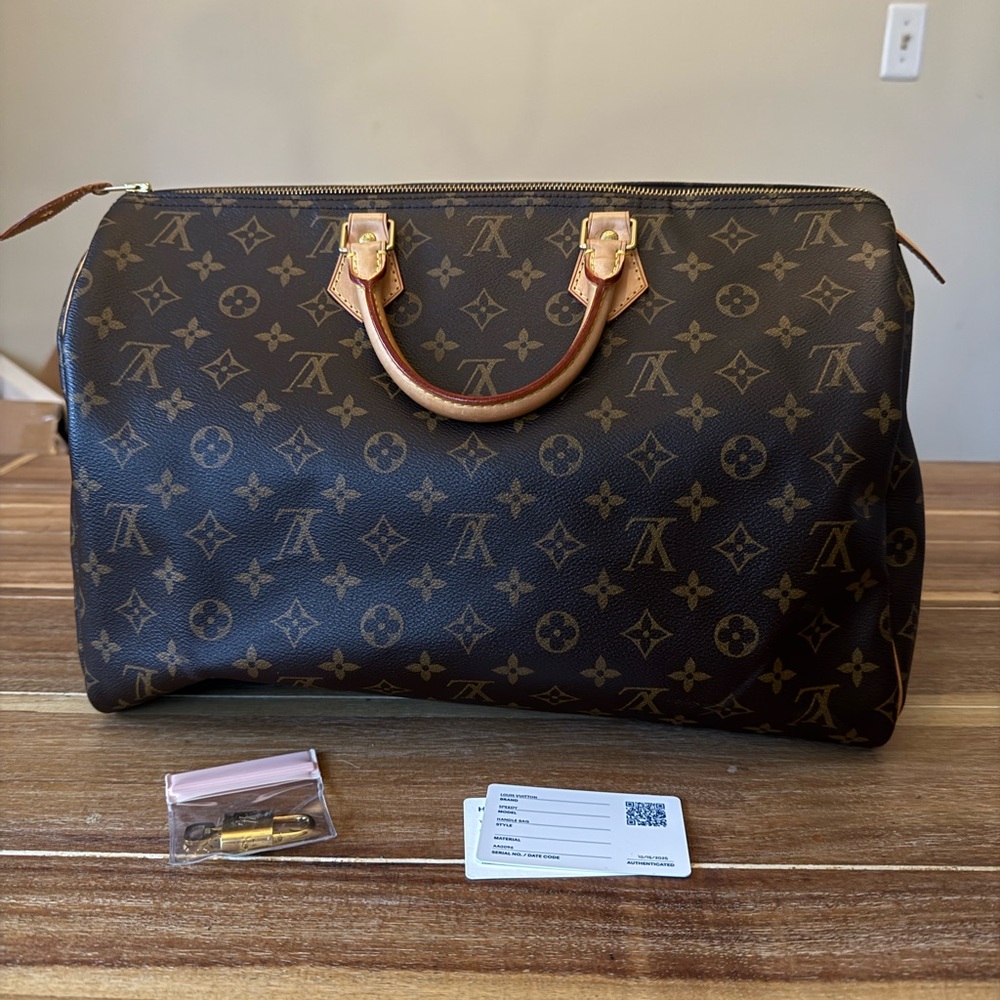 Louis Vuitton Speedy 40 Monogram - Discontinued Archival - VGVC